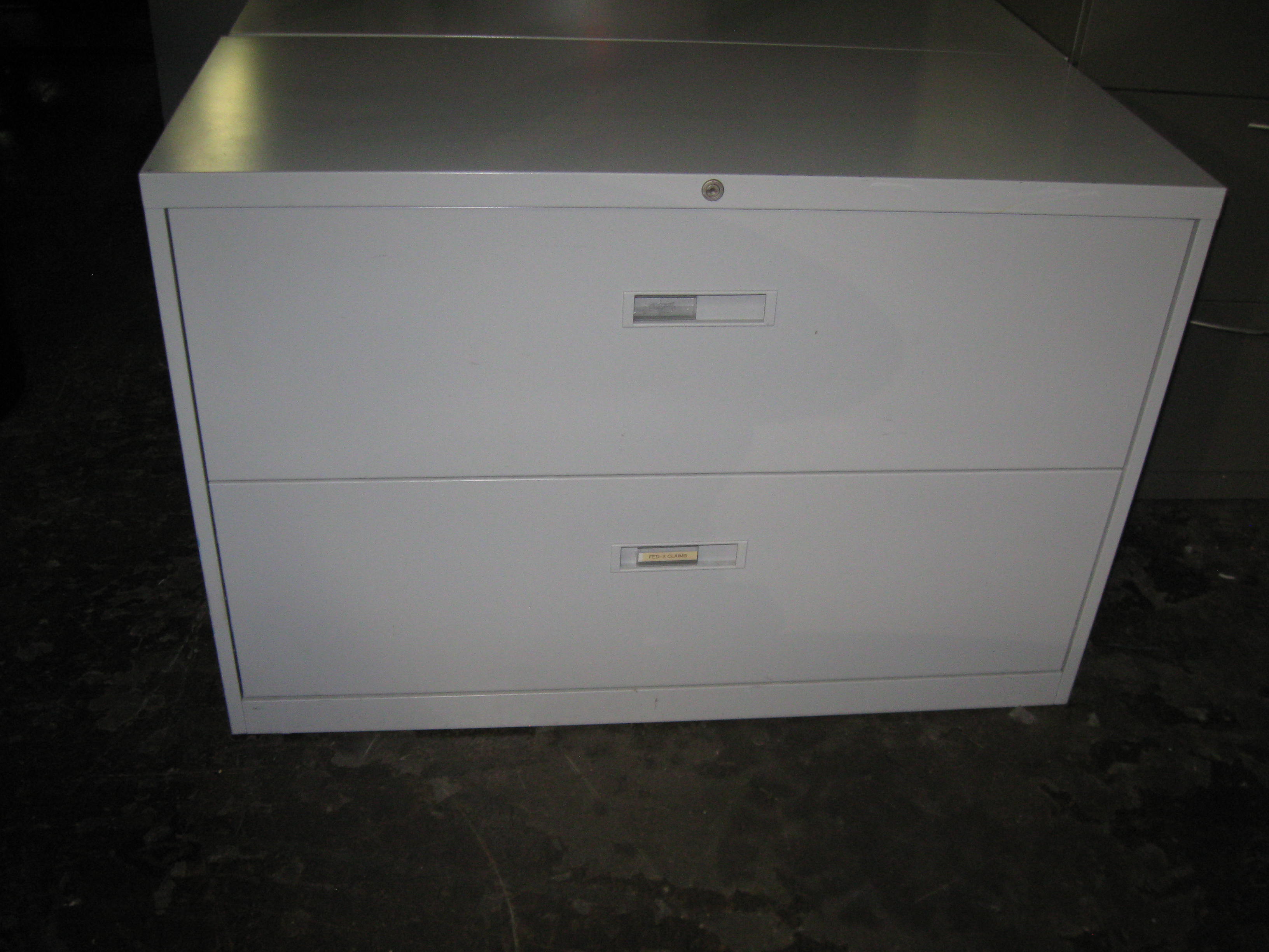 Steelcase Lateral File 2 Drawer Matttroy